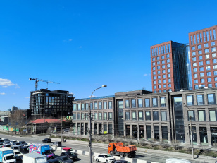 Ход строительства "Инских холмов" в апреле 2026