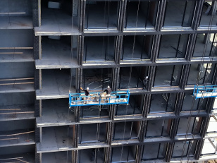 Ход строительства "Инских холмов" в апреле 2026