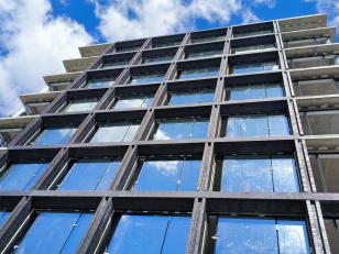 Ход строительства "Инских холмов" в апреле 2026