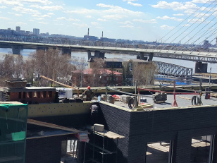 Ход строительства "Инских холмов" в апреле 2026