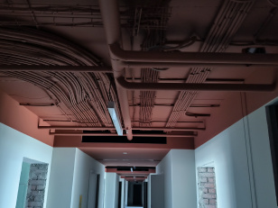 Ход строительства "Инских холмов" в апреле 2026