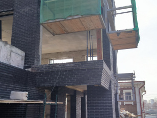 Ход строительства "Инских холмов" в марте 2026