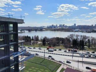 Ход строительства "Инских холмов" в апреле 2026